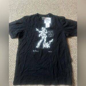 Uniqlo Black Graphic T-Shirt